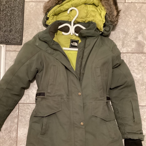 Winter jacket - Picture 1 of 3